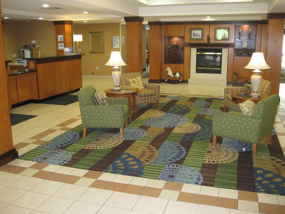 Holiday Inn Express Williamston By Ihg Exteriör bild